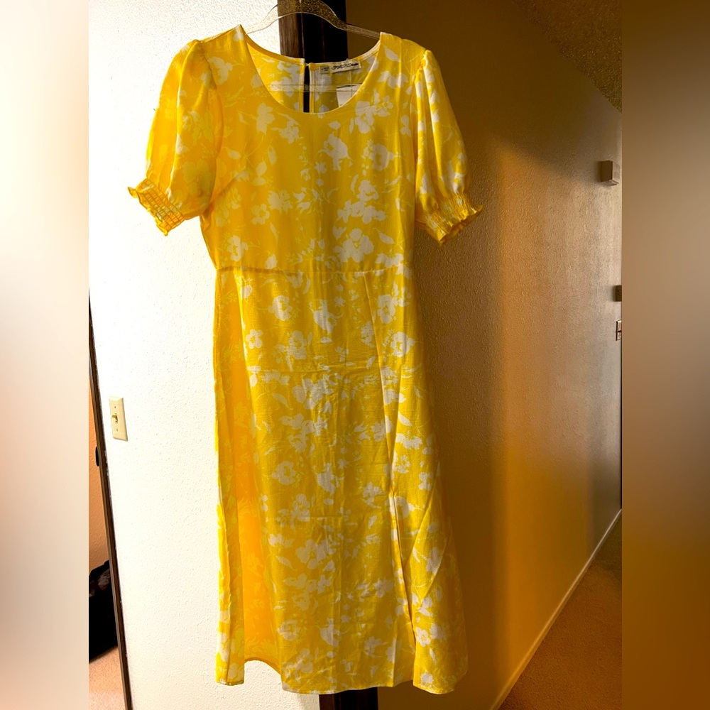 Beautiful yellow summer dress